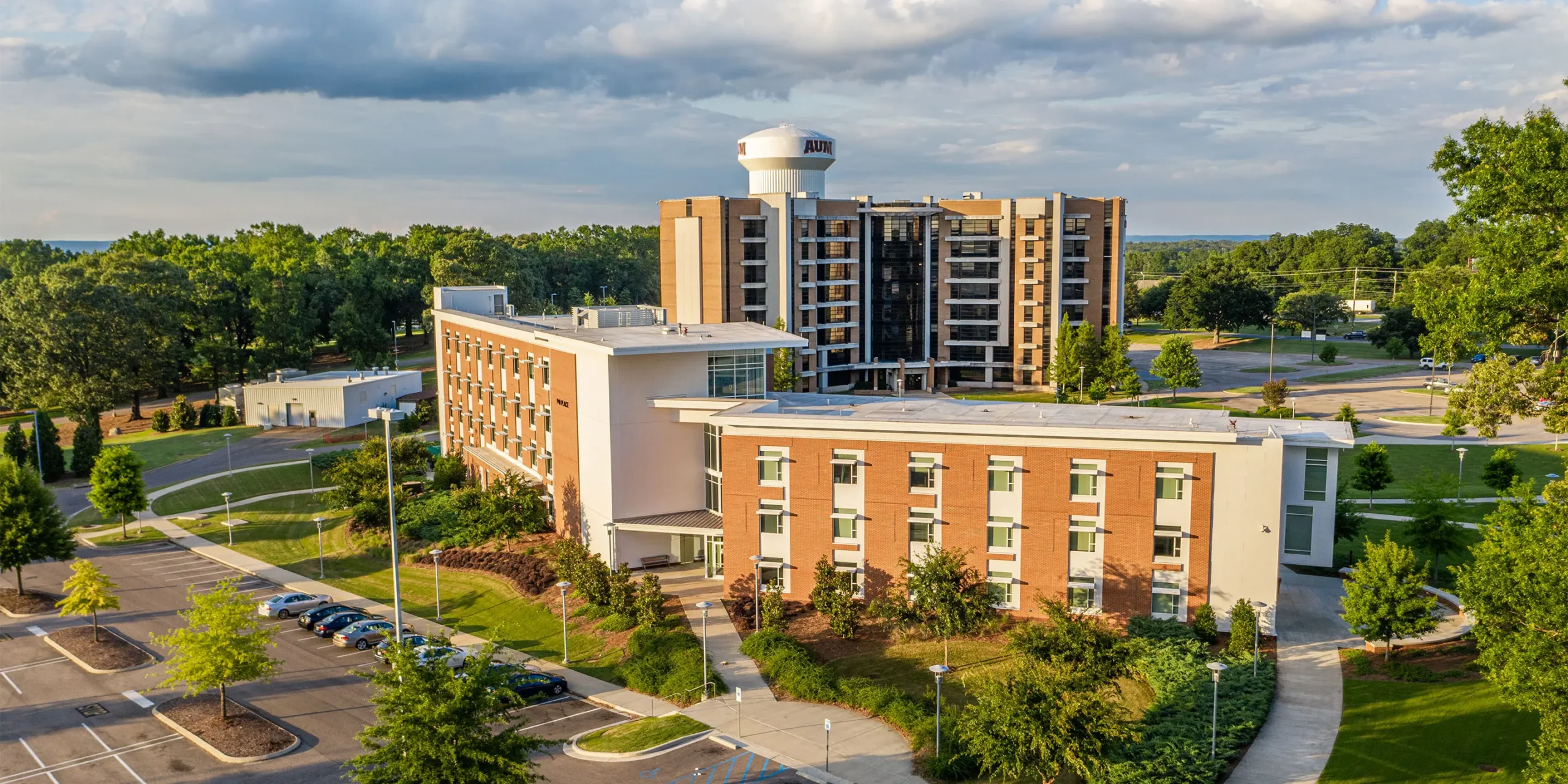 Auburn University at Montgomery, P-40 Place Residence Hall