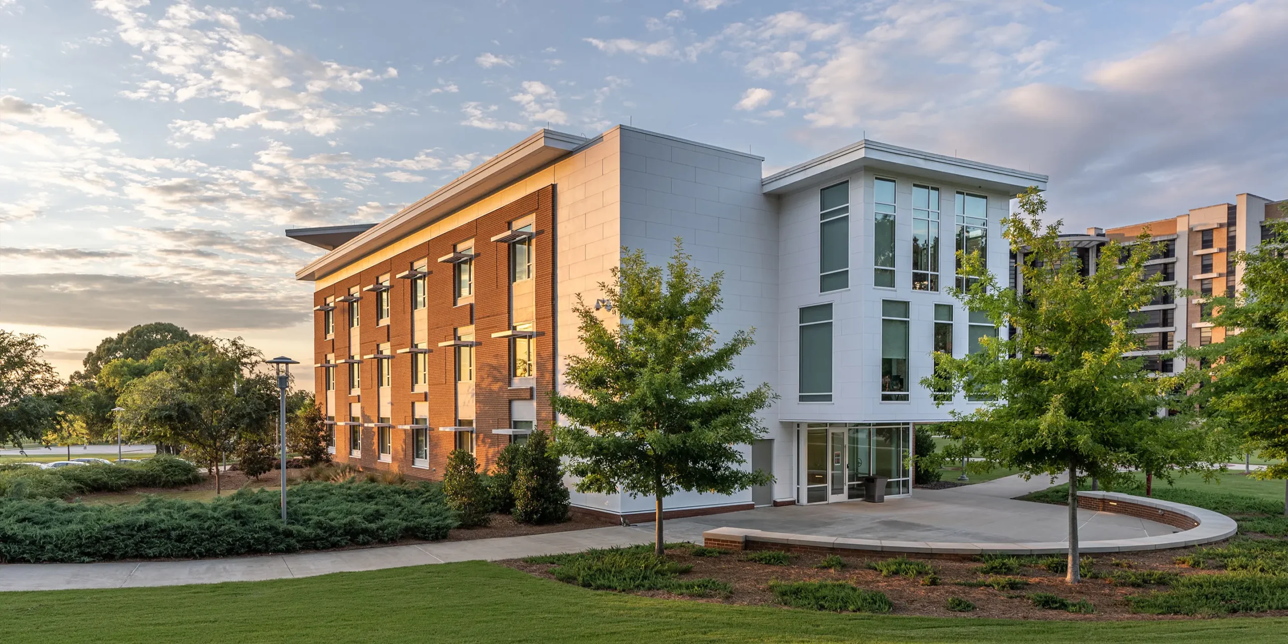 Auburn University at Montgomery, P-40 Place Residence Hall