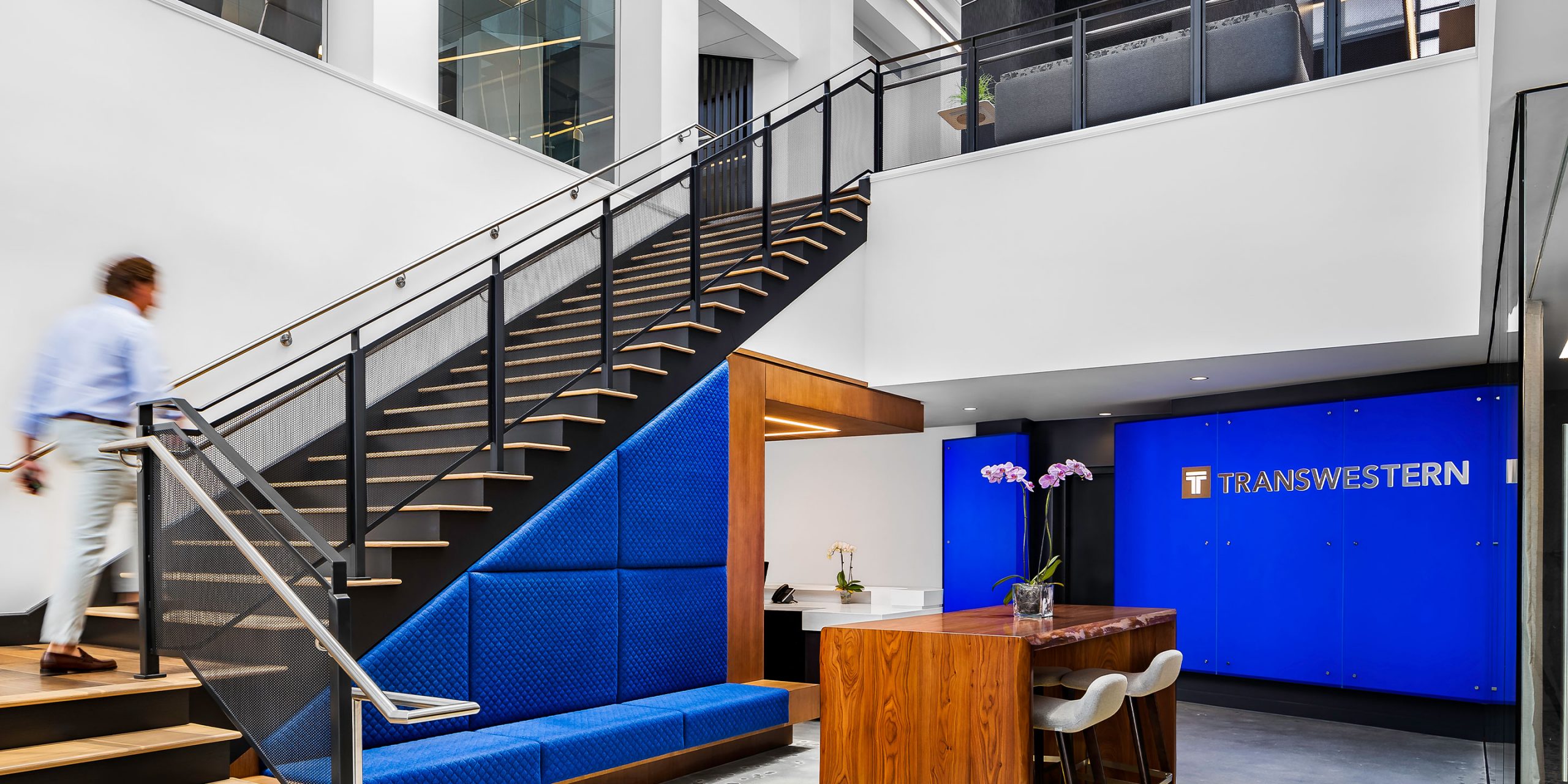 Office Workplace Lobby Design in an Atrium