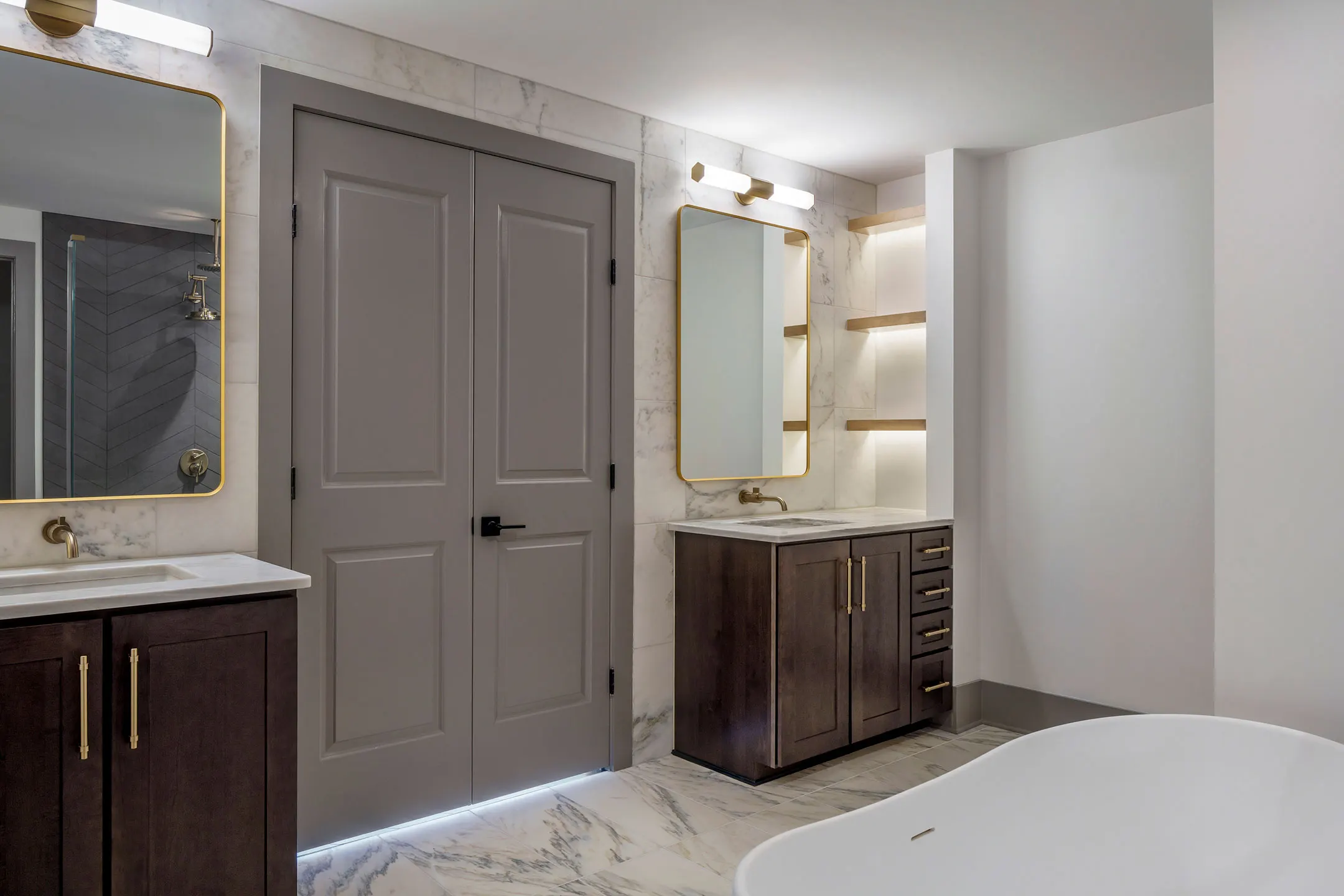 The Residences at Broadwest, Bathroom
