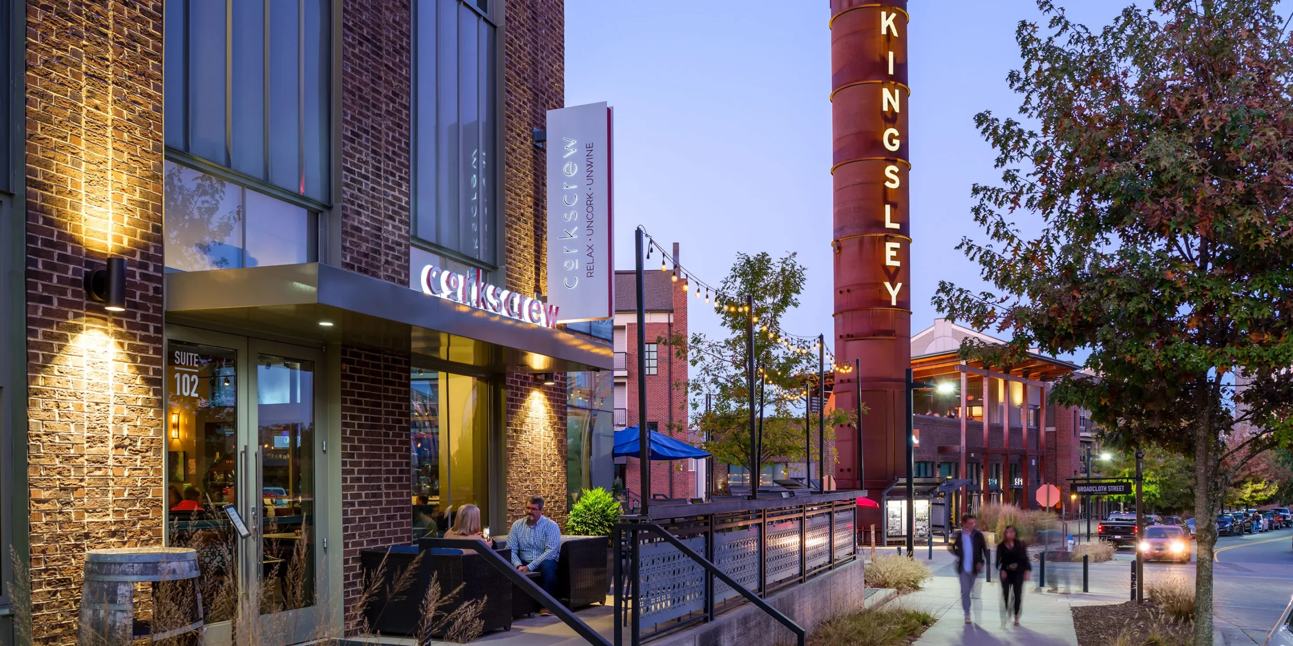 Kingsley, Mixed-Use Retail Development,, Street Front Dining