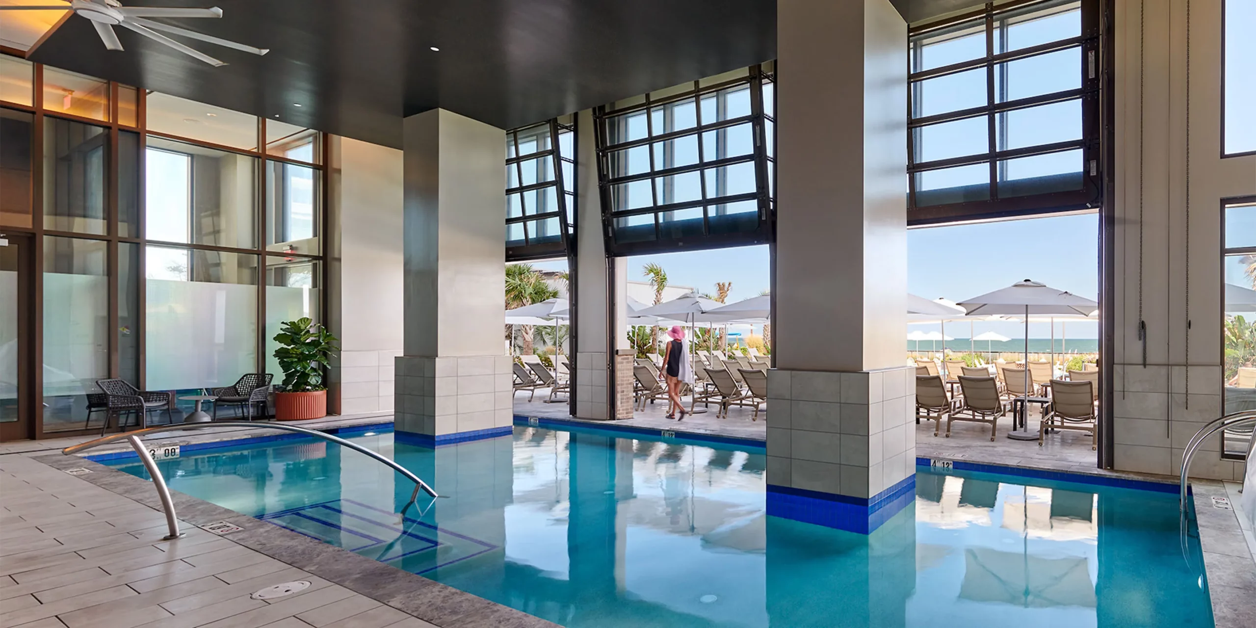 Embassy Suites Virginia Beach Oceanfront Resort, Indoor Pool