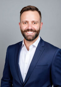 Thomas Gardner Headshot