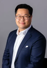 Sam Kim Headshot